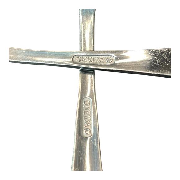 Oneida Mercer Mirror 18/10 Stainless Steel Teaspoons Set of 3 Discontinued - Picture 4 of 8